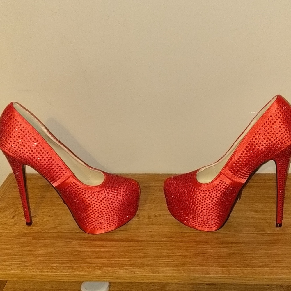 6 in Stilettos made by the highest heel company